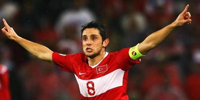 Eski milli futbolcu, çocuklarına 500 metreden fazla yaklaşamayacak