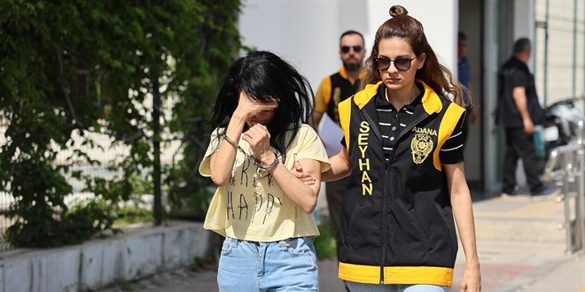 retmenden Otizmli rencilere iddet! Gzaltna Alnd