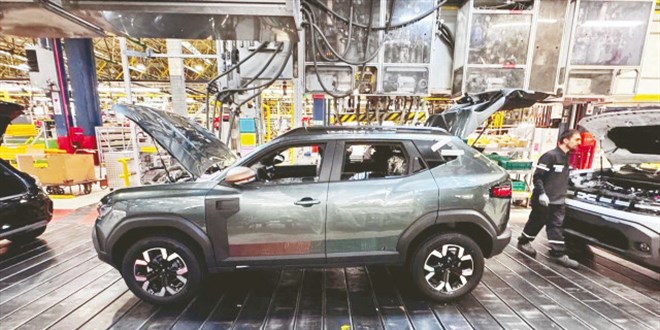 Otomotiv Sekt�r�nde �retim Azald�, �� Pazar Sat��lar� Artt�