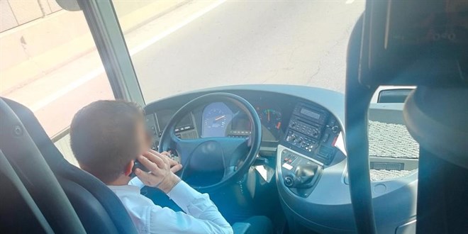 Cep telefonu ile konuan otobs ofr sivil denetime takld