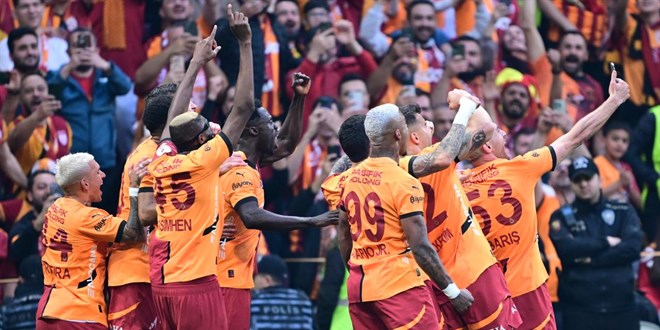2024-2025 sezonu Sper Lig ampiyonu Galatasaray!