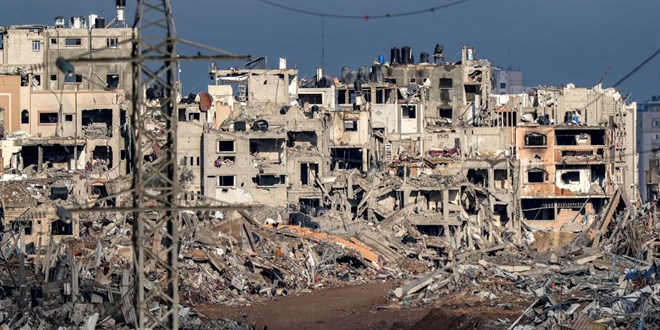 Katil srail bir Filistinliyi ldrerek ailesini alkoydu