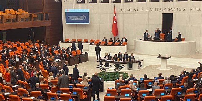 Genel Kurulda, 'Meclis bakan vekillii' tartmas