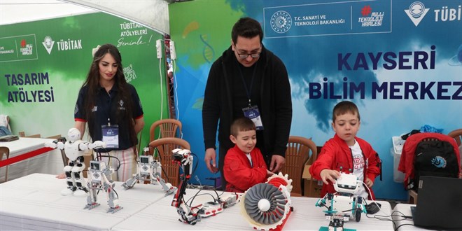 Uluslararas� MEB Robot Yar��mas� Kayseri'de Ba�lad�