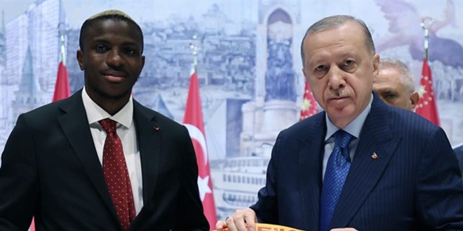 Erdo�an, �ampiyon Galatasaray'�  Kabul Etti