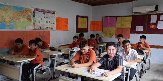 Sınıfın afacanları derece yaptı, köy okulunun gururu oldu