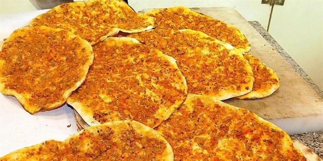 Bakanlktan Yeni fa: Lahmacunda Tek Trnakl Et, Baharatta Boya