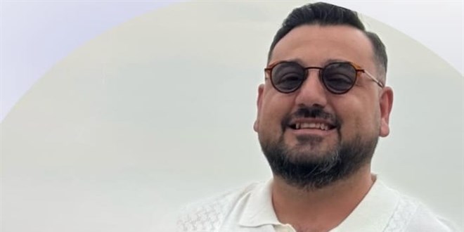 Bahe duvarna arpan aracn srcs hayatn kaybetti