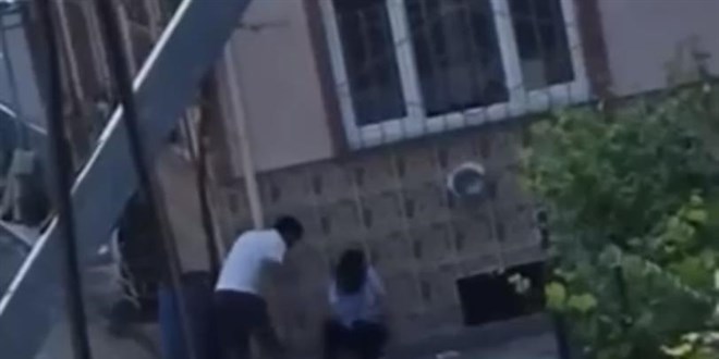 Tartt kadn yol ortasnda srkleyip, zorla gtrd