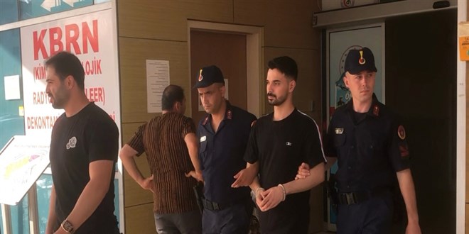 Telefonla arad 3 kiiyi 1 milyon TL dolandran pheli tutukland