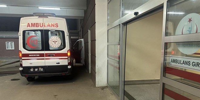 �ki grup birbirine girdi! 5'i kad�n 7 ki�i yaraland�