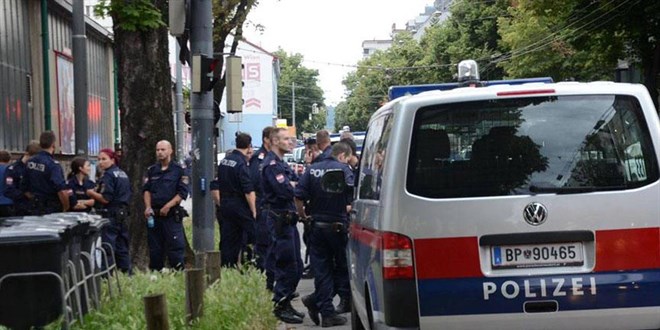 Avusturya'da okula dzenlenen silahl saldrda 11 kii ld