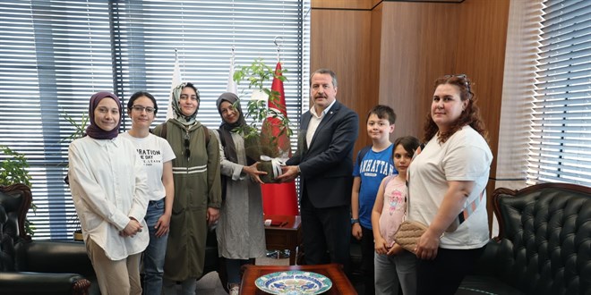 Öğretmen Adaylarından Ek Atama ve Kontenjan Talebi