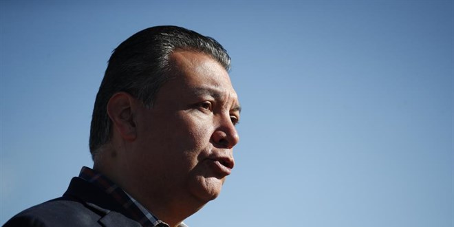 ABD'li bakana sormaya alan senatre ters kelepe