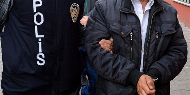 Adana'da Sosyal Medya Dolandırıcılığı: 4 Kişi Tutuklandı