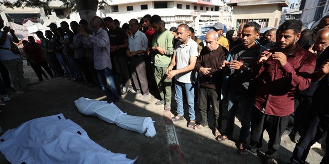 srail'in Gazze'ye dzenledii saldrlarda 23 Filistinli ld