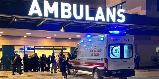 Altında yemek yedikleri balkon çöktü: 4 ölü, 2'si ağır 5 yaralı