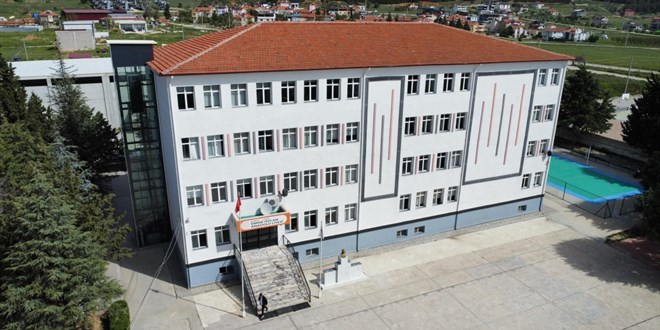 Okulda kavga eden iki retmene soruturma