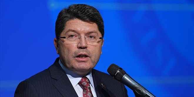 Adalet Bakan Tun'tan aklama: Hakaret asla zgrlk deil!
