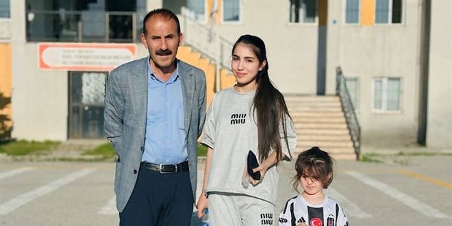 Yksekova'da bir okulda snava sadece 2 renci girdi