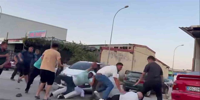 Hatay'da Trafik Kazas Sonras Kavga Kamerada