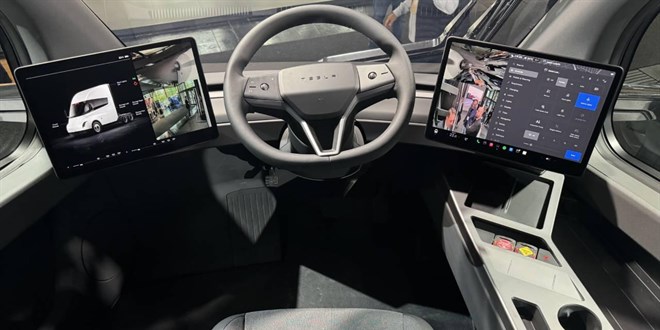 Tesla, robotaksi hizmetini Austin'de ba�latt�