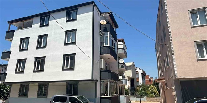 Balkondan D��en 1,5 Ya��ndaki Bebek A��r Yaraland�