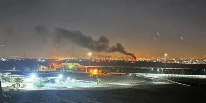 �srail'den Tahran sakinlerine askeri b�lgelerden 'uzak durun' uyar�s�