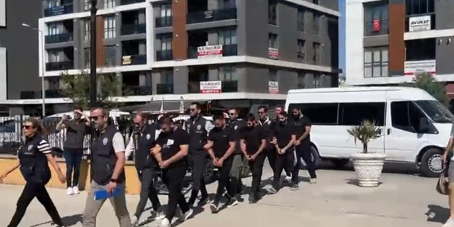 �� bulma vaadiyle 4 ilde doland�r�c�l�k yapanlara operasyon: 4 tutuklama