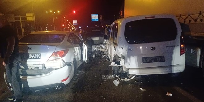 Çorum'da 5 araçlı zincirleme trafik kazası