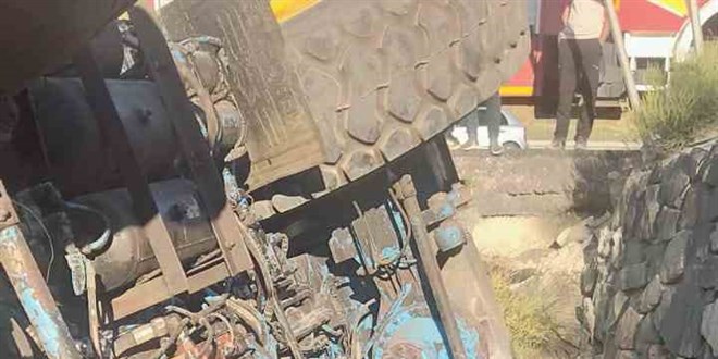 Erzurum'da Vin� Kazas�: Operat�r Hayat�n� Kaybetti