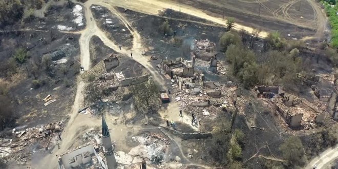 Sakarya ile Bilecik s�n�r�ndaki K�pr�cek k�y�, yang�nda b�y�k zarar g�rd�