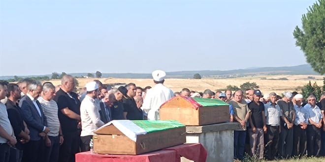 İki otomobilin çarpıştığı kazada astsubay ve eşi öldü