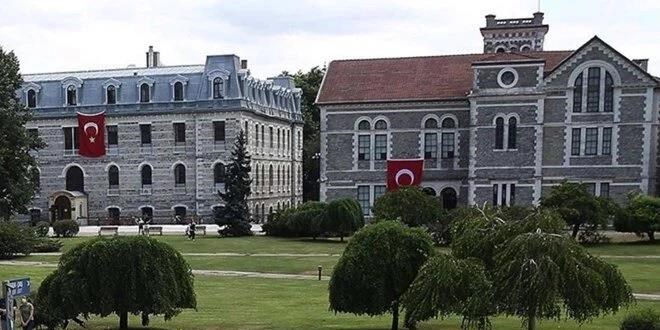 Mezuniyet treninde diplomasn yrtan Boaziili renciye gzalt