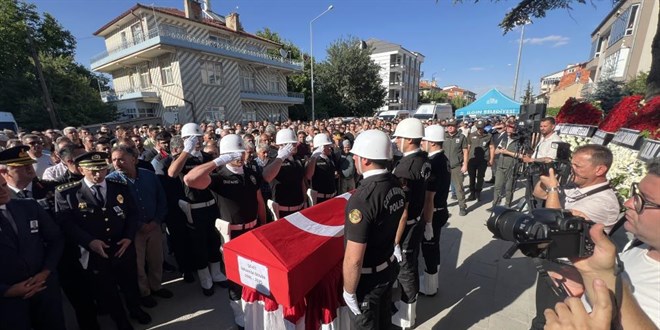 Orman yangınında şehit olan olan orman işçisi, son yolculuğuna uğurlandı
