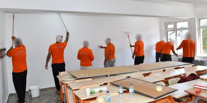 Tekirda'da okullar mahkumlar tarafndan yenileniyor!