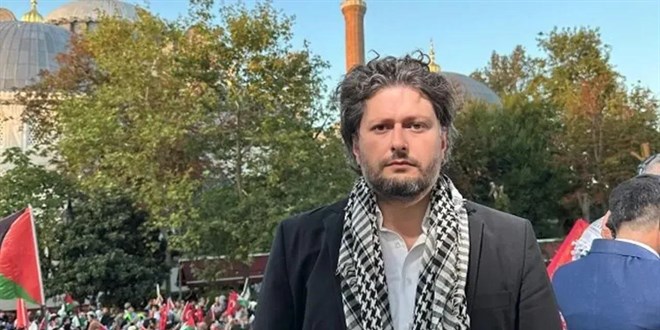 Atat�rk'e hakaret etmi�ti! B�l�kba�� hakk�nda soru�turma ba�lat�ld�