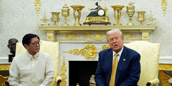 Trump, Obama'y� darbe giri�imi yapmakla su�lad�