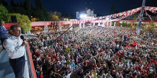 Bakırköy'de CHP mitingine soruşturma: 10 kişi gözaltında