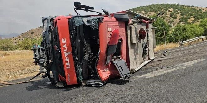Yangna giden itfaiye arac devrildi: 1'i ar 3 yaral