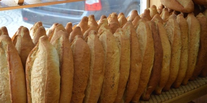 zmir'de ekmek fiyatna zam geldi