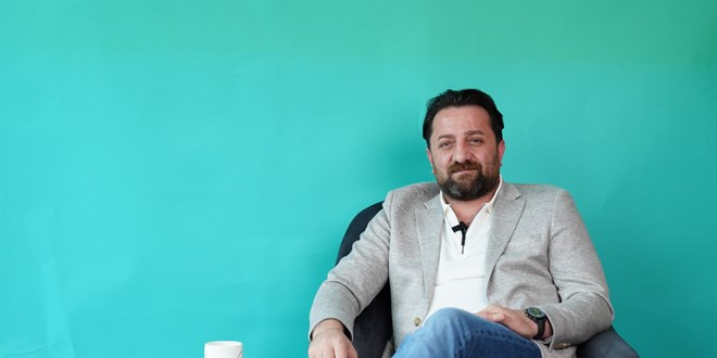 Dr. Vedat Tosun ile Saç Ekimi: Medhair Kliniği'nde Doğal ve Kalıcı Sonuçlar