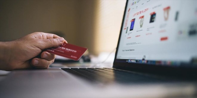 E-Ticaret Türkiye ekonomisinin merkezinde: 2025'te hedef 5 trilyon TL