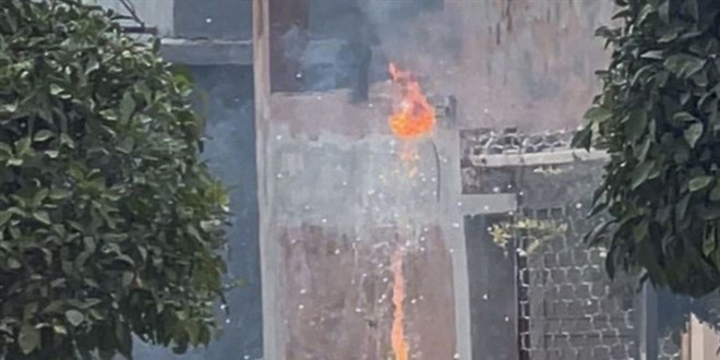 Hatay'da elektrik teli aşırı sıcaktan patladı