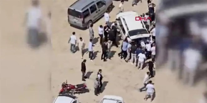 Sincan'da dn skandal: Alkoll pheli polis aracn paralad