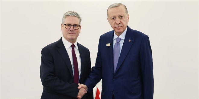 Erdoğan, İngiltere Başbakanı Starmer ile görüştü