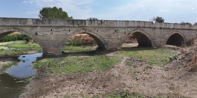 Kuraklk Tunca Nehri'ni de vurdu, su akmyor
