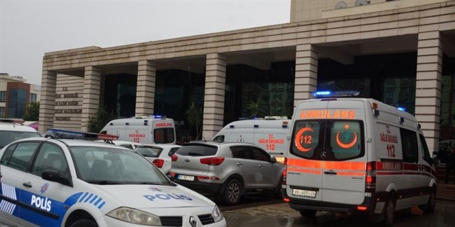 Hastaneye douma gelen kadn, polis zoruyla kocasn hastaneden kovdurdu