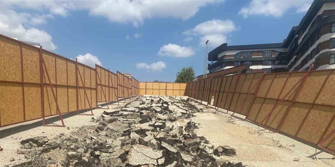 Yavaş, Mamak Metrosu'nun sadece temelini attı