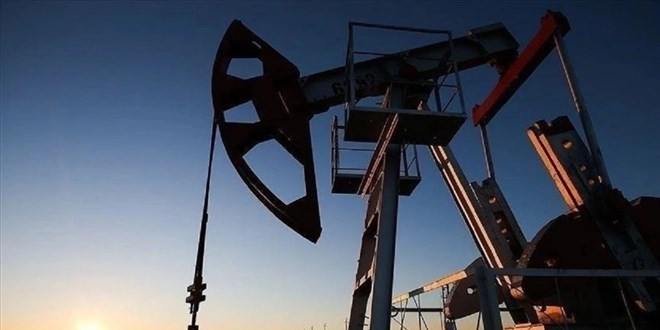 Trump-Putin görüşmesi öncesi petrol fiyatları düşüyor